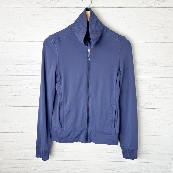 Lululemon Raja Reversible Jacket Night Market Floral - Picture 2 of 14